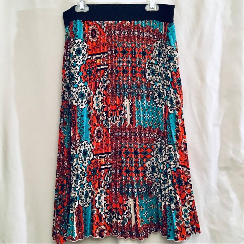 BNWOT vintage Lularoe pleated Jill skirt! Size M